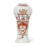 Lowestoft porcelain Chinese export style vase of bulbous form, 18cm high