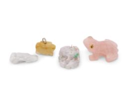 Pink quartz model of a frog with yellow eyes and other jadeite type animals (4)