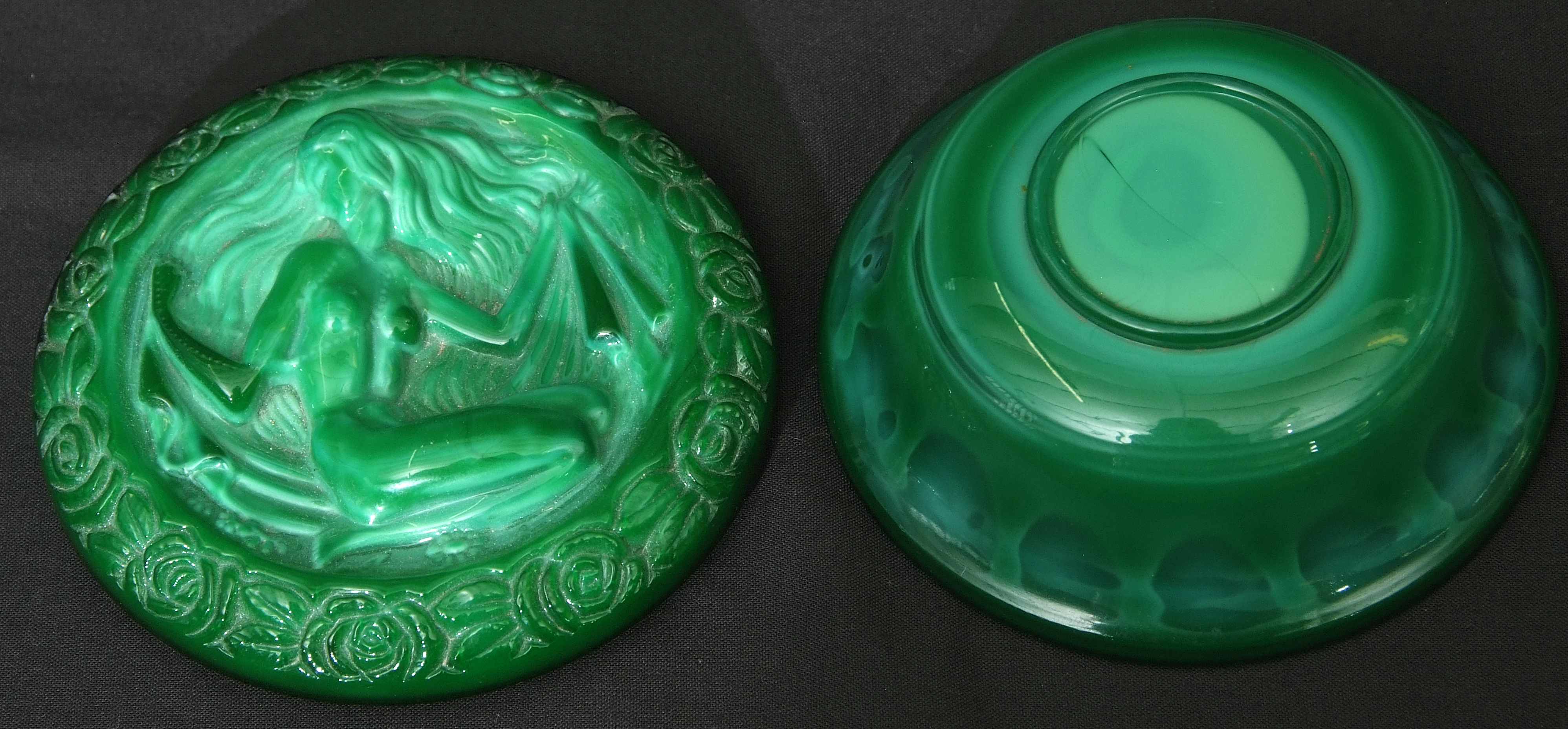 Small Art Deco malachite box and cover, the cover modelled with a classical maiden, 10cm diam - Image 5 of 5