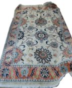 Good quality modern Heriz rug, 2.6m x 1.5m