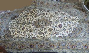 Fine quality modern Keshan carpet, 2.9m x 2m