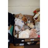 BOX CONTAINING SOFT TOYS INCLUDING VARIOUS TEDDYS AND DOGS
