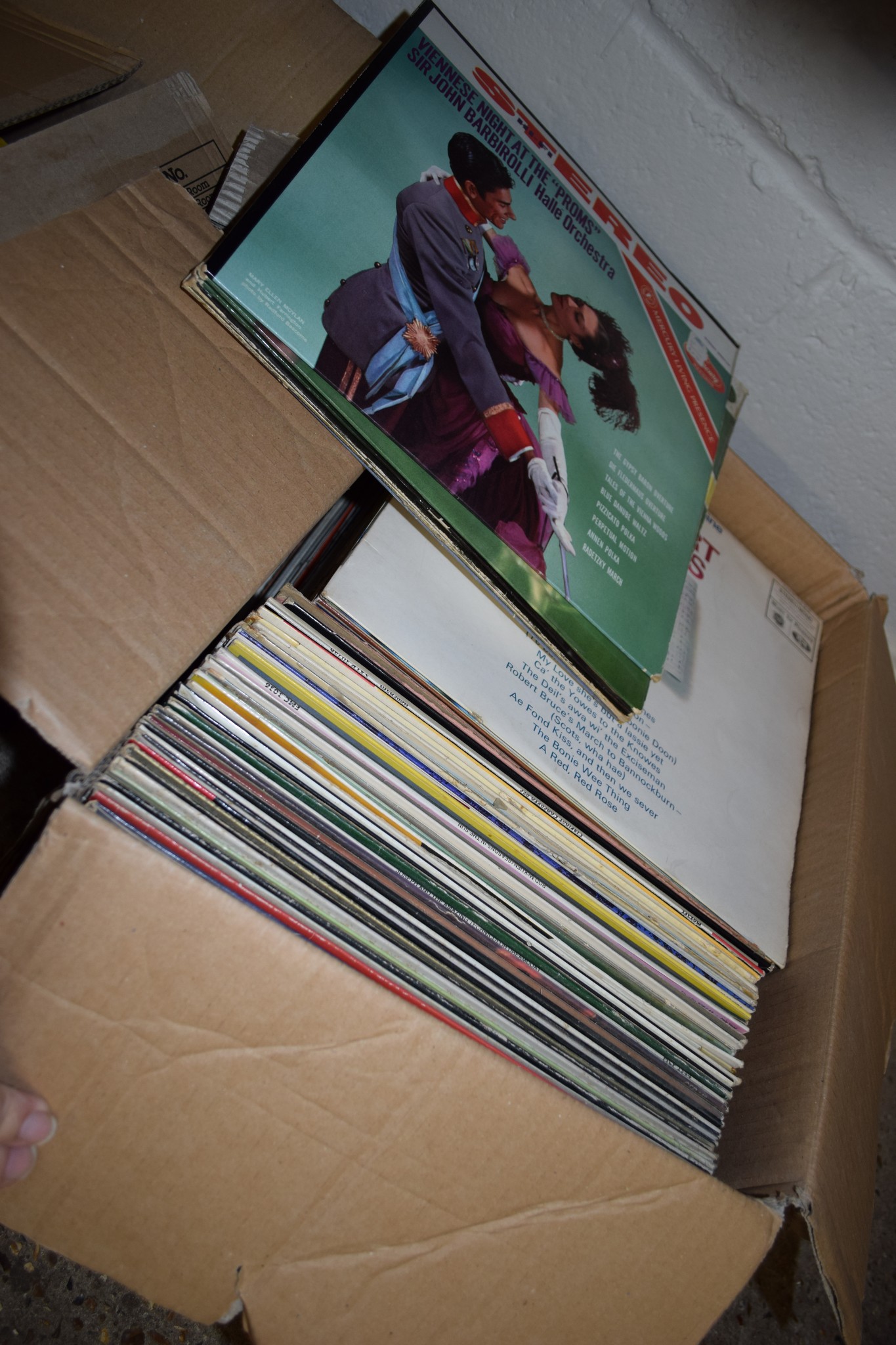 BOX CONTAINING LPS