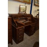 OAK ROLL TOP DESK, CIRCA 1930, 121CM WIDE