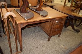 UTILITY OAK SINGLE PEDESTAL DESK, 121CM WIDE