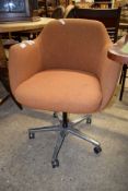 MODERN OFFICE SWIVEL CHAIR