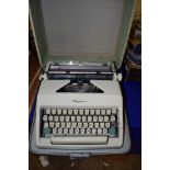 VINTAGE 1960S OLYMPIA TYPEWRITER IN ORIGINAL CASE