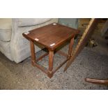 MAHOGANY OCCASIONAL TABLE, 51CM WIDE
