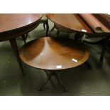 REPRODUCTION OVAL PEDESTAL TABLE, 67CM WIDE