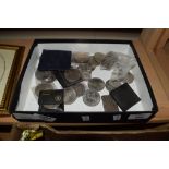 GROUP OF COINS, CHURCHILL CROWNS AND SILVER JUBILEE CROWNS ETC