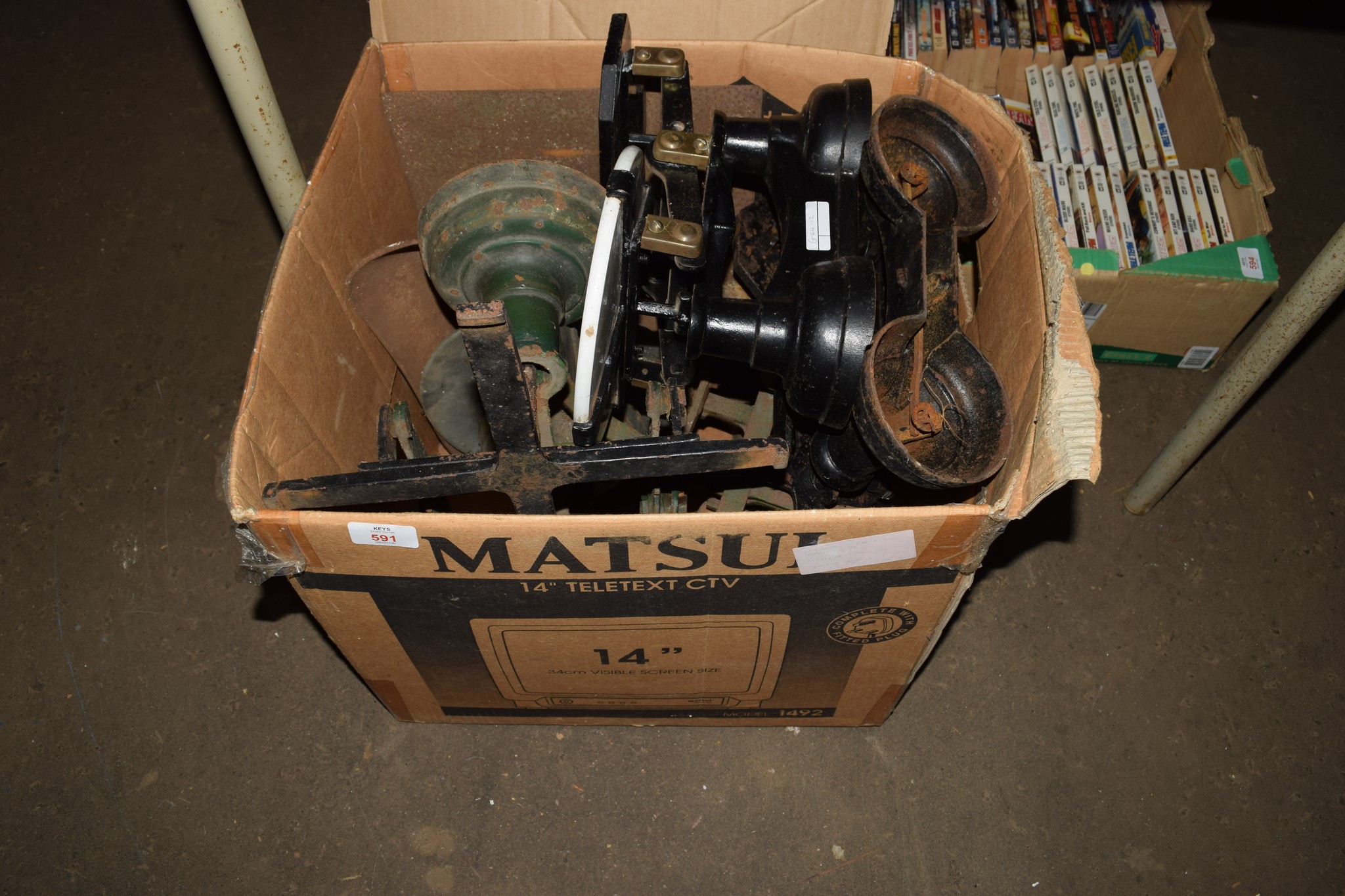 BOX CONTAINING VARIOUS METAL WEIGHING MACHINES