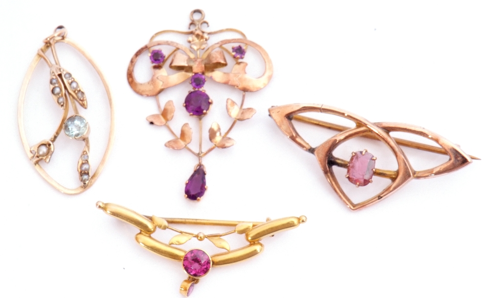 Mixed Lot: two 9ct stamped brooches, together with two 9c stamped pendants, all set with coloured - Image 2 of 3