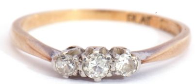 Small three stone diamond ring, a row of three graduated round brilliant cut diamonds, total ct wt