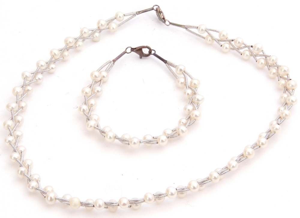 Mixed Lot: white metal and cultured pearl necklace and matching bracelet, both stamped 925, 42cm - Image 2 of 3