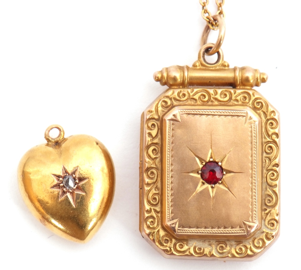 Victorian 9ct gold and garnet set locket of rectangular form, the centre with a small garnet in a - Image 5 of 5