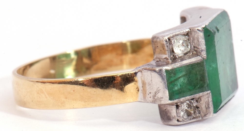 Vintage emerald and diamond set ring, the square emerald 8mm x 8mm between small rectangular cut - Image 5 of 6