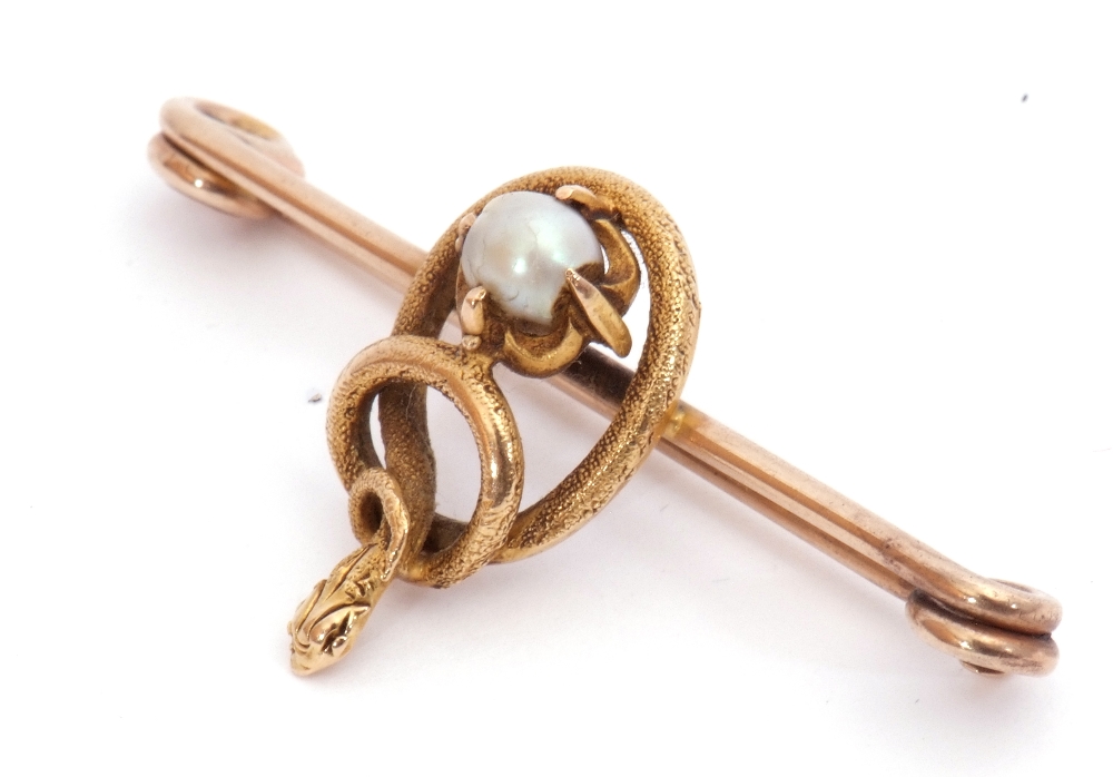Antique yellow metal "snake" pin brooch, centring a baroque pearl entwined by a snake's body with - Image 2 of 5