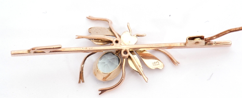 Aquamarine "Fly" pin brooch, the knife edge bar applied with a fly with outstretched wings, the - Image 4 of 4