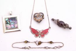Mixed Lot: Victorian silver heart shaped open work brooch, a lucky horseshoe design, antique