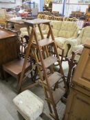 SET OF VINTAGE FOLDING STEPS