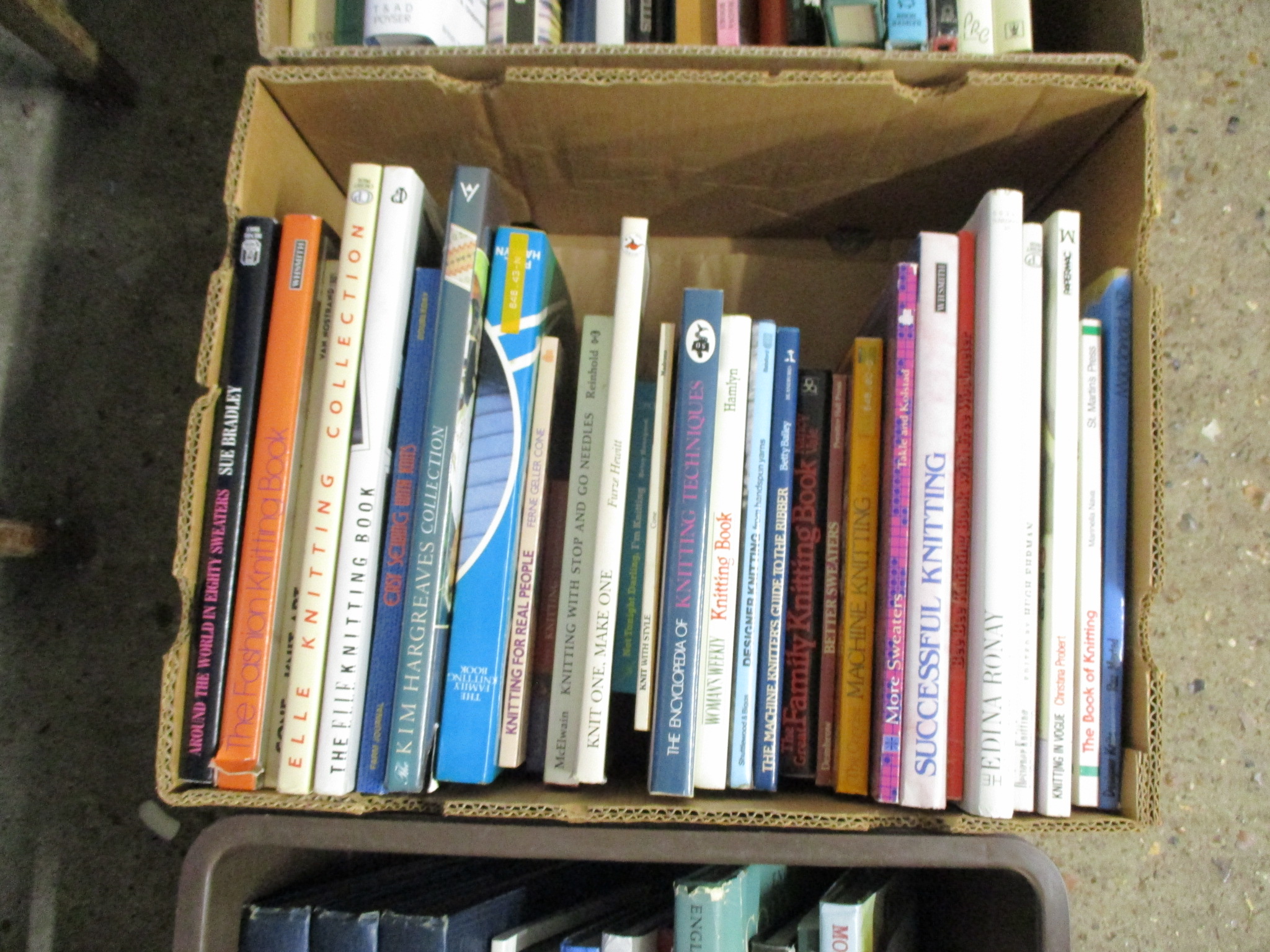 BOX OF BOOKS MAINLY ON SEWING AND KNITTING