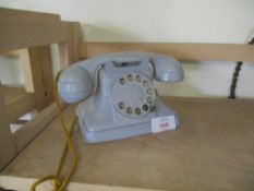 SMALL PLASTIC TELEPHONE