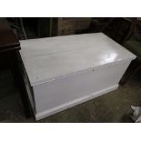 WHITE PAINTED BLANKET BOX CONTAINING SUITCASE, VINTAGE TIE PRESS ETC, 96CM WIDE