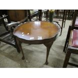 WALNUT EFFECT OCCASIONAL TABLE, CIRCA EARLY 20TH CENTURY, 58CM DIAM