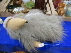 WOOLLY MODEL OF A WOMBLE