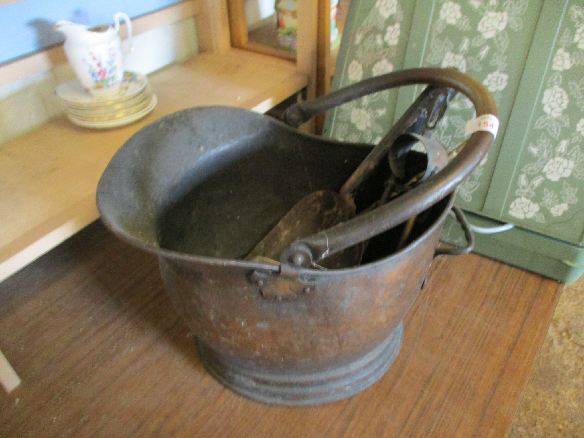 COPPER COAL SCUTTLE WITH VARIOUS FIRESIDE IMPLEMENTS