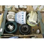 TRAY CONTAINING CERAMIC ITEMS INCLUDING A ROYAL DOULTON JUG IN THE WALTON WARE FISHING PATTERN