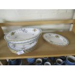 DINNER WARES BY SPODE IN THE TRAPNELL SPRAYS PATTERN