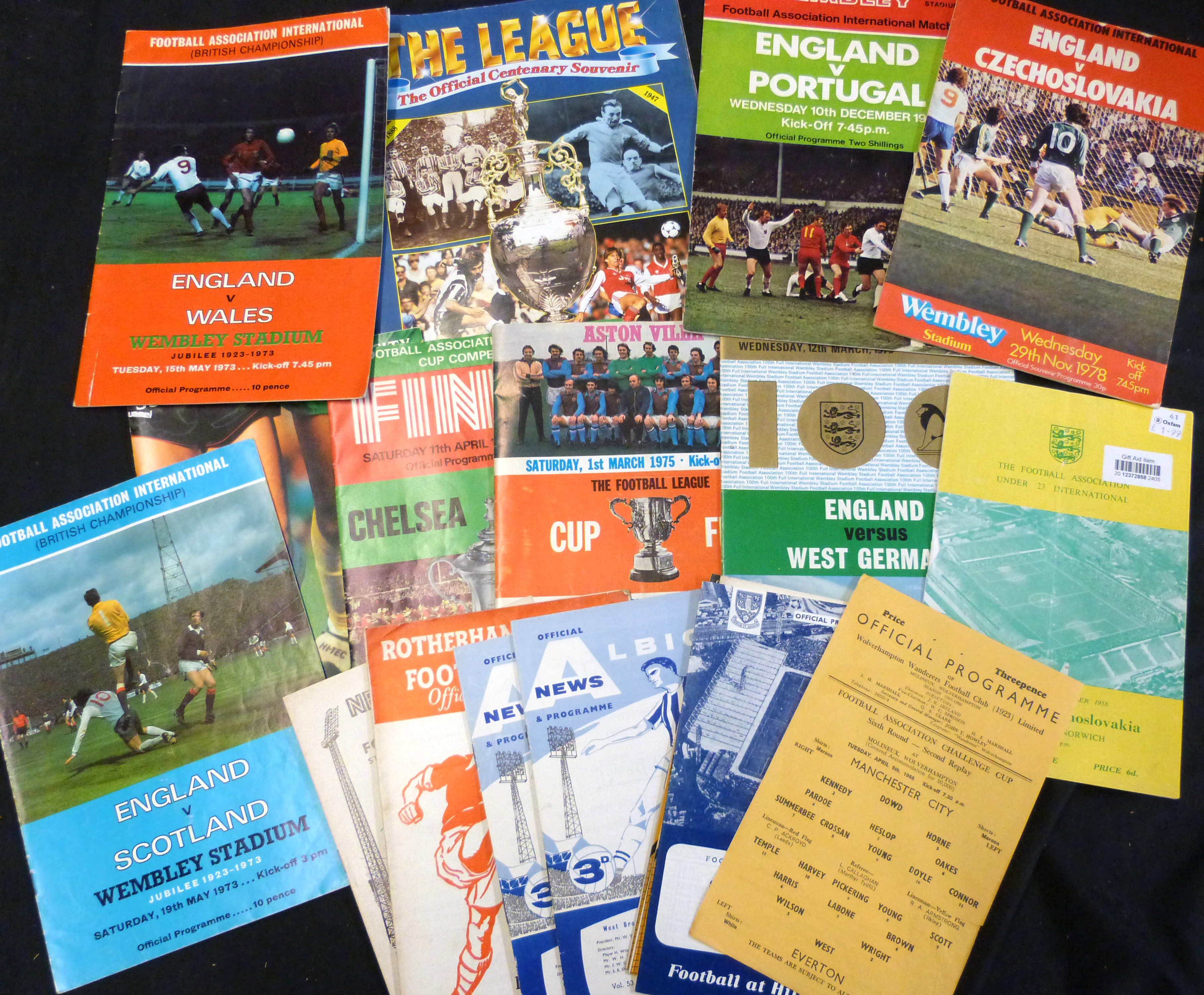 Packet: small lot assorted soccer programmes