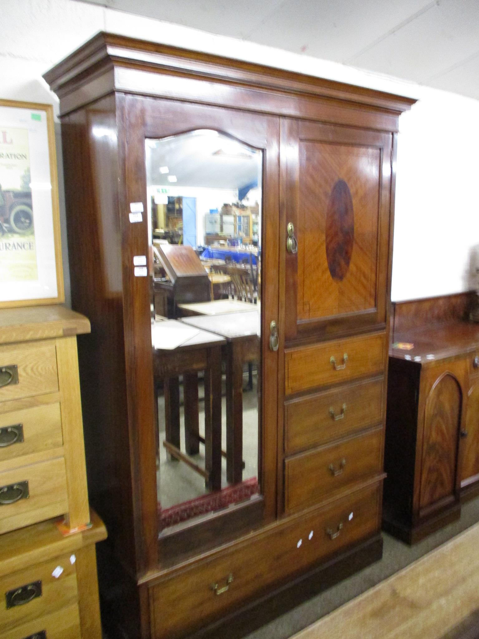 EDWARDIAN MAHOGANY MIRROR DOOR WARDROBE, 133CM WIDE