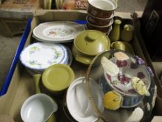 TRAY CONTAINING CERAMIC WARES, MAINLY KITCHEN ITEMS INCLUDING SET OF ROYAL DOULTON SIDE PLATES