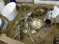 TRAY CONTAINING SILVER PLATED FLATWARES, TOAST RACK AND SMALL MUG