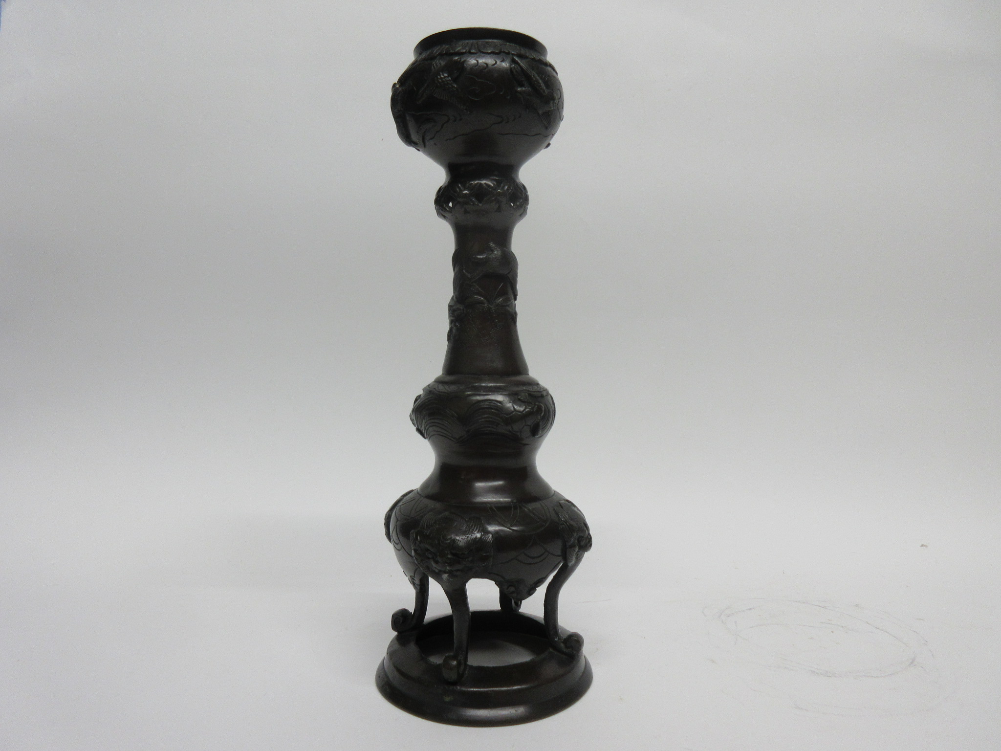 Oriental bronze candlestick with applied decoration of turtles and dragons, 31cm high - Image 4 of 8