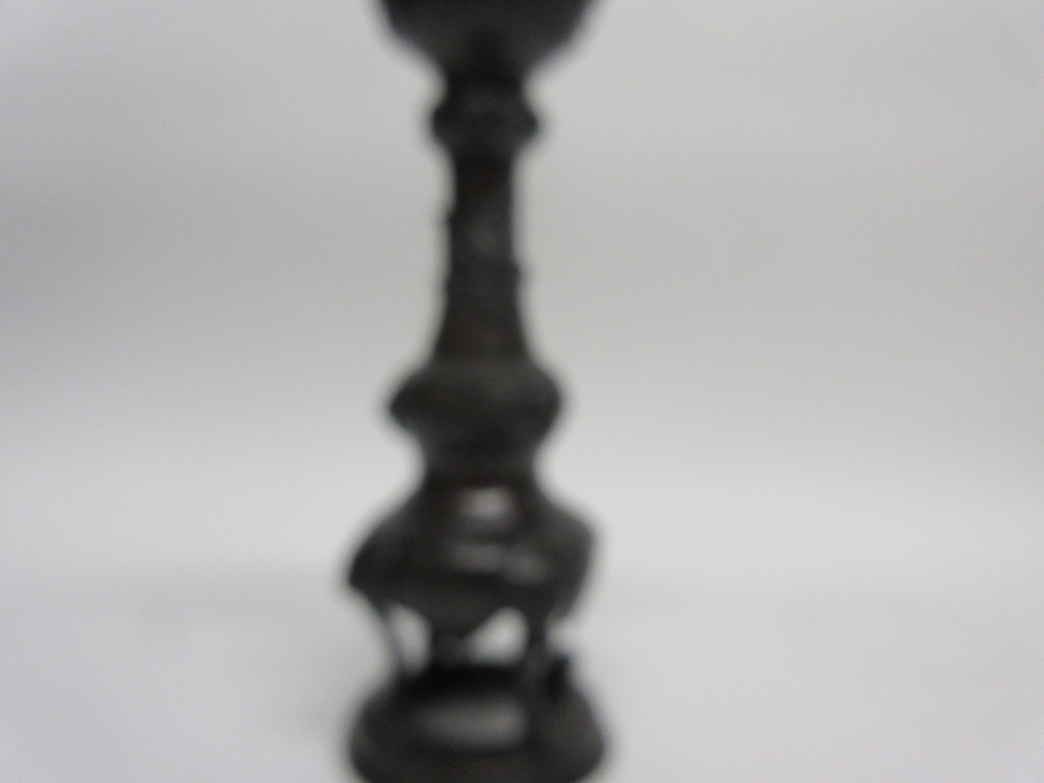 Oriental bronze candlestick with applied decoration of turtles and dragons, 31cm high - Image 2 of 8