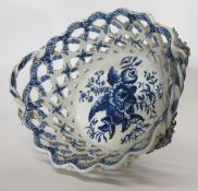 Worcester porcelain basket with the pine cone pattern, 19cm diam