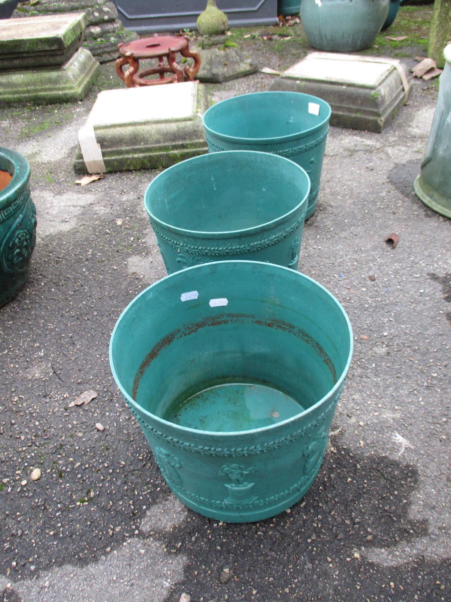 THREE MOULDED PLASTIC PLANTERS, EACH APPROX 27CM