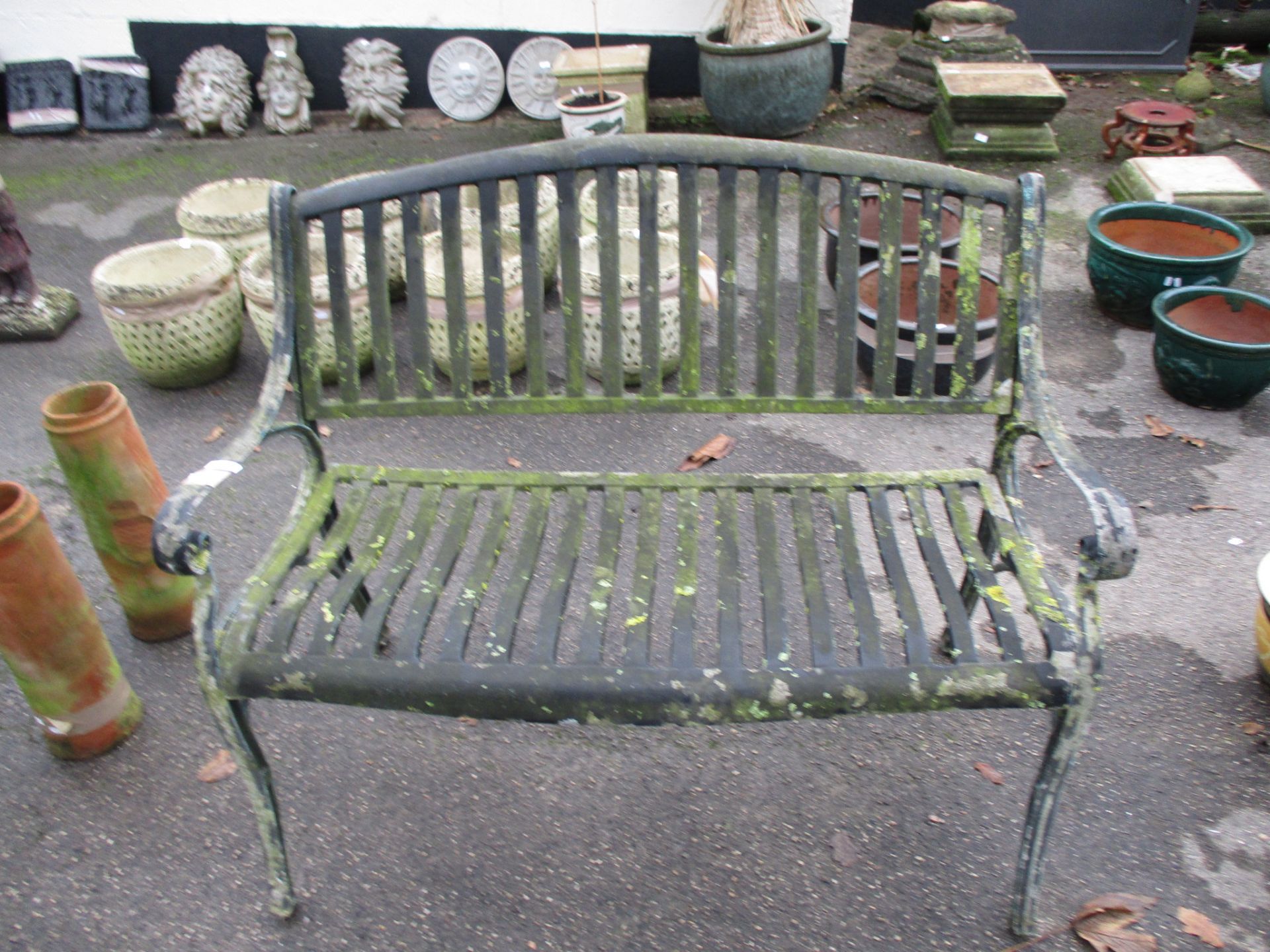 METAL GARDEN BENCH, LENGTH APPROX 105CM