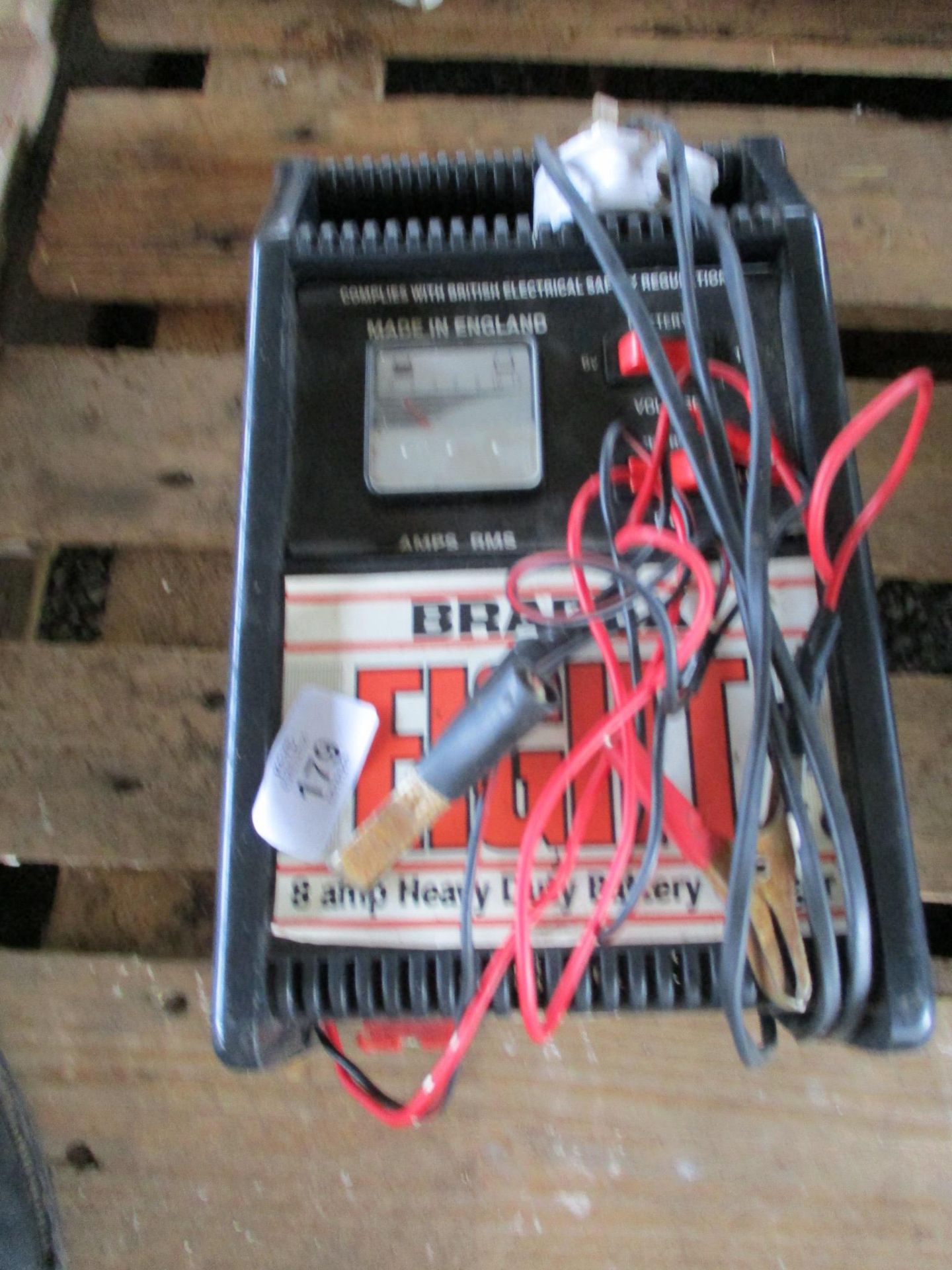 BRADEX BATTERY CHARGER