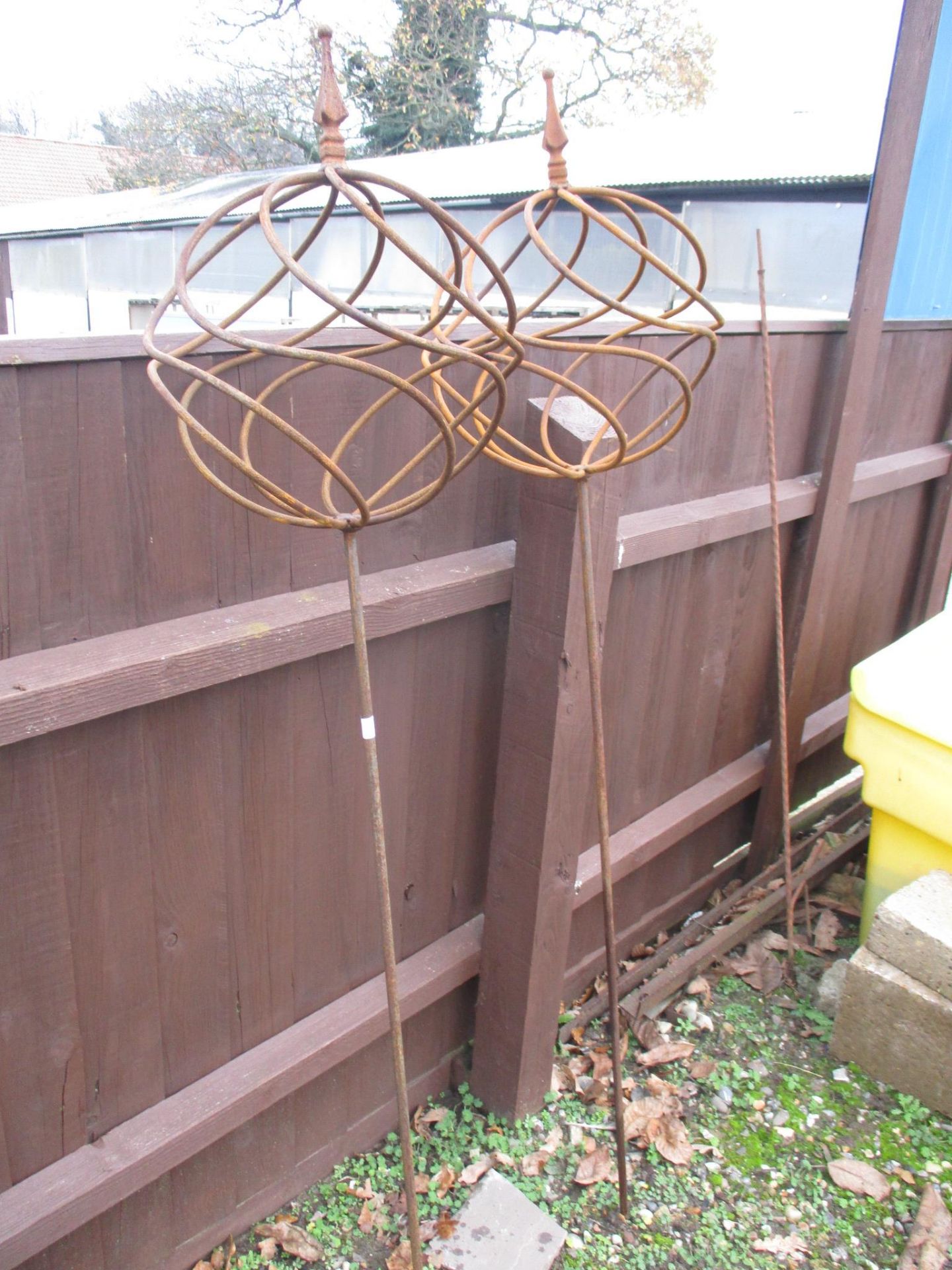 PAIR OF METAL GARDEN ORNAMENTS OF A BALL ON STICK, HEIGHT APPROX 160CM