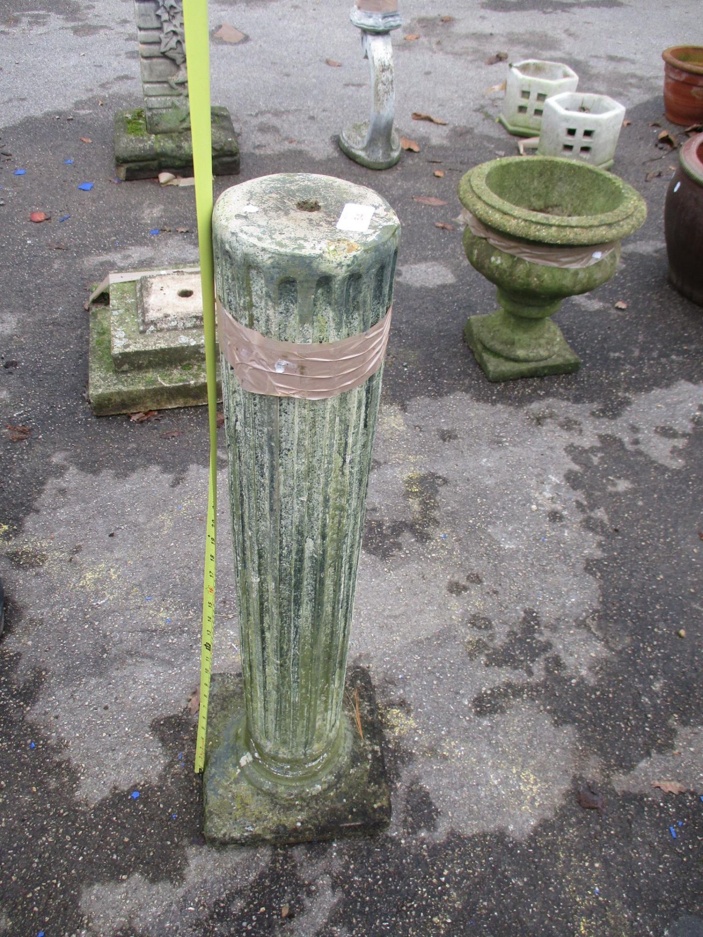 COMPOSITION MOULDED FLUTED COLUMN, HEIGHT APPROX 84CM