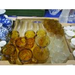 TRAY CONTAINING QUANTITY OF GLASS WARES INCLUDING BROWN COLOURED TANKARDS