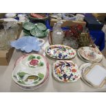QUANTITY OF CERAMIC ITEMS INCLUDING VARIOUS SERVING TRAYS AND DISHES