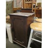 MAHOGANY BEDSIDE CABINET, 41CM WIDE