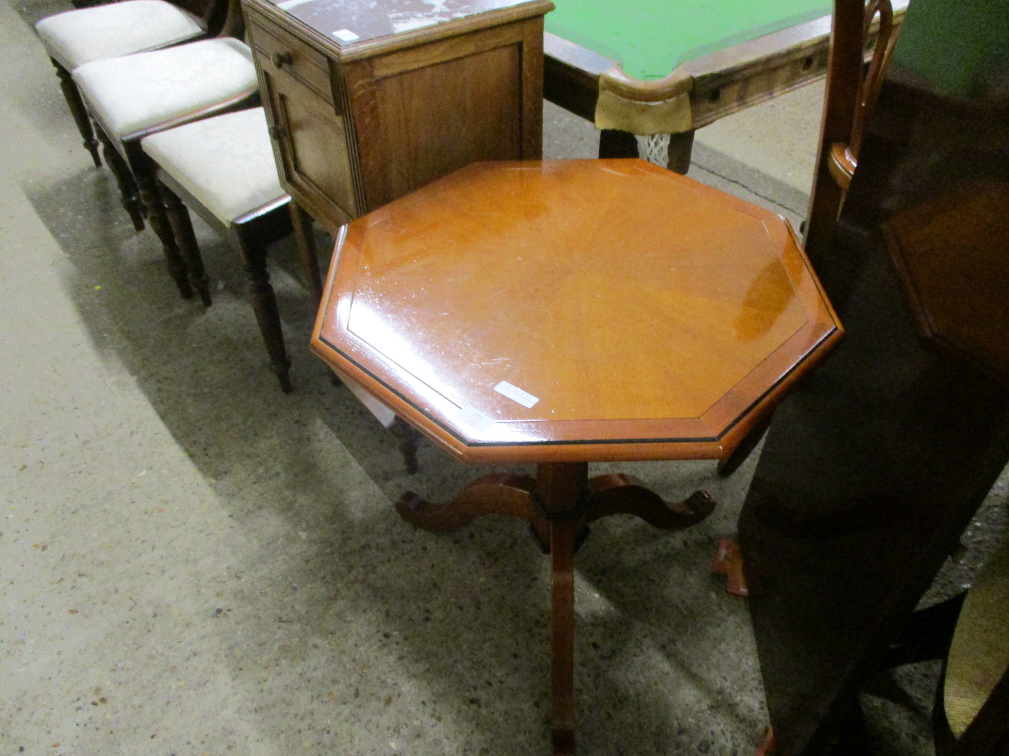 REPRODUCTION OCTAGONAL TOPPED PEDESTAL TABLE, 58CM WIDE