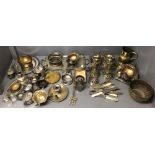 Qty of silver plate & brass ware to include jugs, bowls, trays