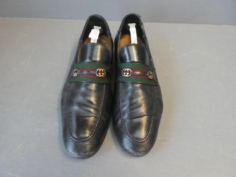 Pair of gents black leather GUCCI loafers with GUCCI red & green web stripe & GUCCI strap size 42 - Image 2 of 7